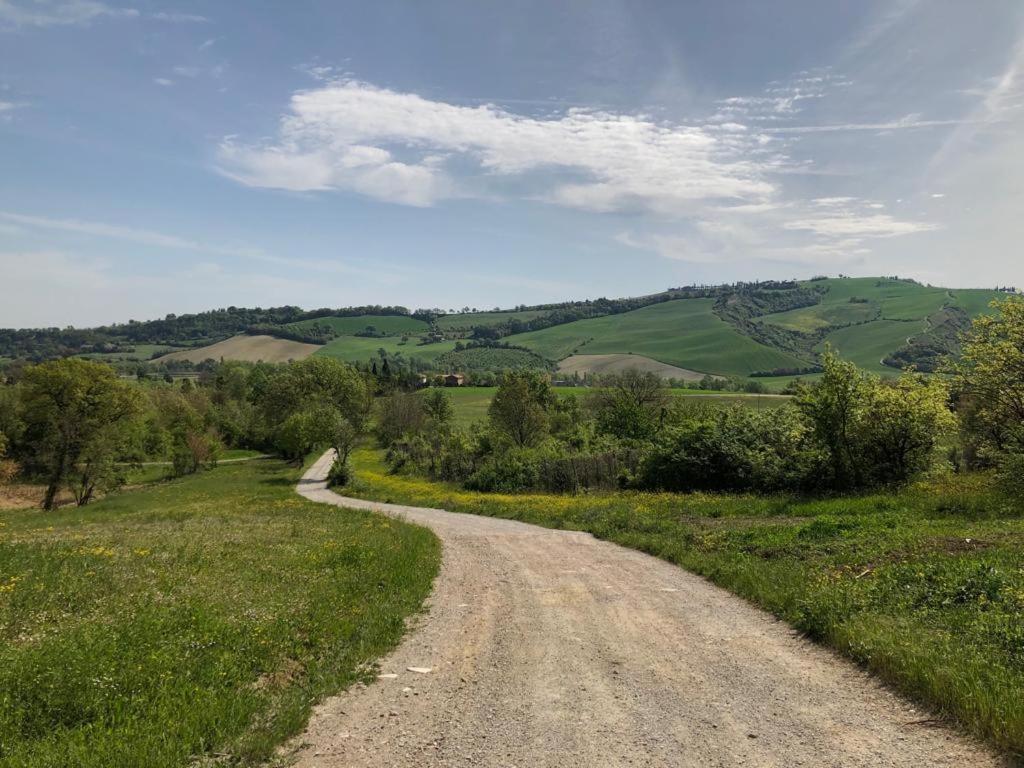 Agriturismo Molino Nuovo คาสเทลซานเปียโตรแตร์เม ภายนอก รูปภาพ